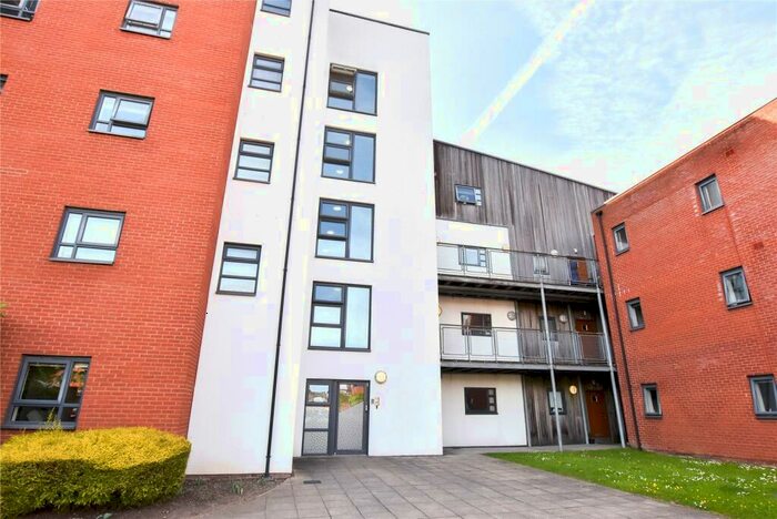 2 Bedroom Apartment To Rent In Montmano Drive, West Didsbury, Manchester, M20