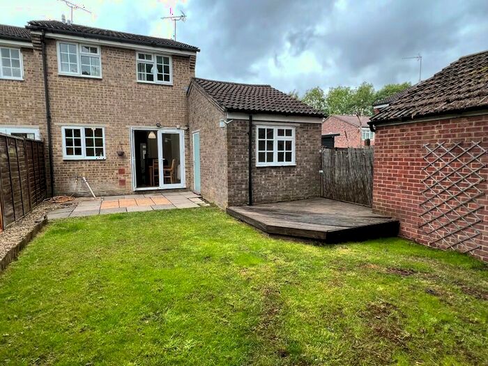 3 Bedroom End Of Terrace House To Rent In Chineham, Basingstoke, Hampshire, RG24