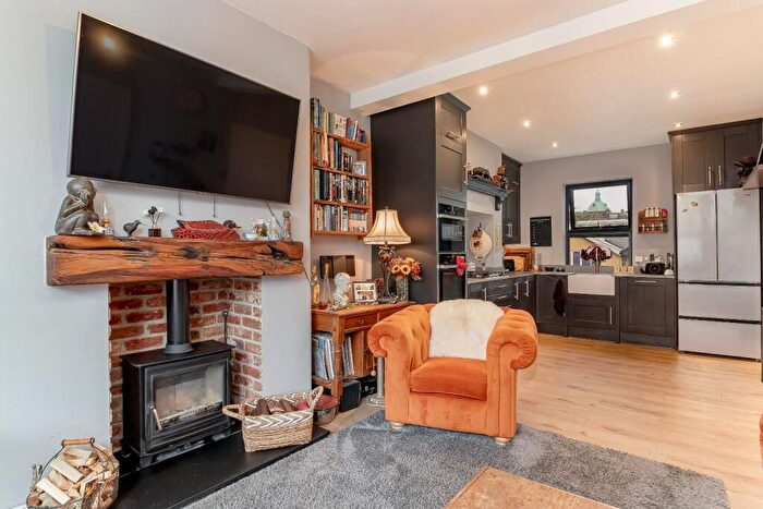 3 Bedroom House For Sale In Cheltenham Mount, Harrogate, HG1