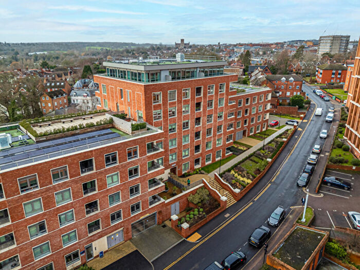 2 Bedroom Apartment To Rent In Grosvenor Road, St. Albans, Hertfordshire, AL1