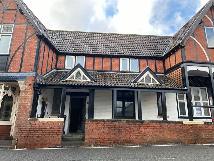 1 Bedroom Flat To Rent In High Street, Blagdon, BS40