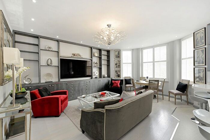 2 Bedroom Flat To Rent In Palace Gardens Terrace, Kensington, London, W8
