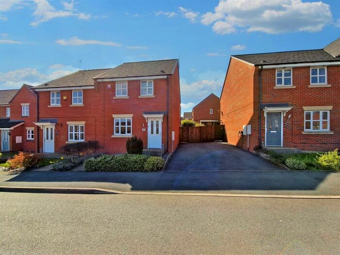 3 Bedroom Semi-Detached House To Rent In Essington Way, Sandyford, Stoke-On-Trent, ST6