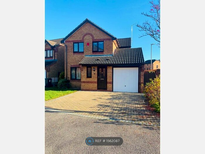 3 Bedroom Detached House To Rent In Spencer Close, The Prinnels, Swindon, SN5