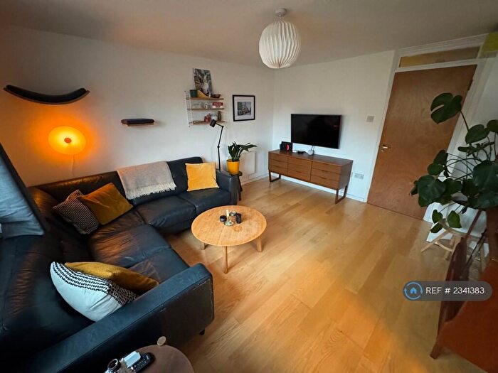 2 Bedroom Flat To Rent In Bonner Road, London, E2