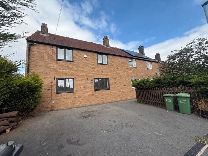 4 Bedroom Semi-Detached House To Rent In Moorlands, Scholes, Holmfirth, HD9