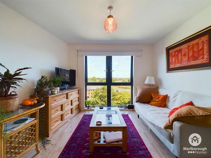 1 Bedroom Flat To Rent In Waterfront House Harry Zetail Way, Clapton Hackney, London, E5