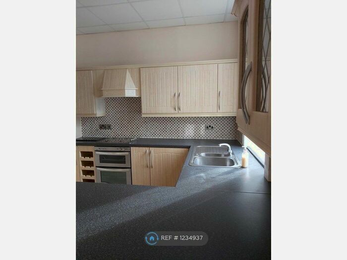 2 Bedroom Terraced House To Rent In Hilton Street, Bury, BL9