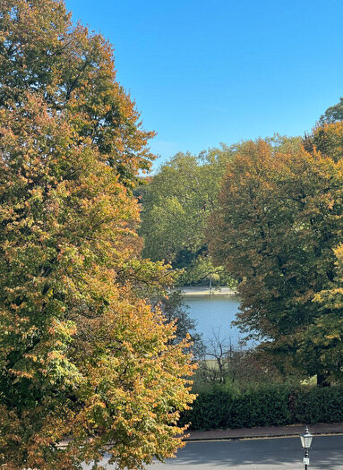 4 Bedroom Apartment For Sale In Park Road, Regent’s Park, London, NW1