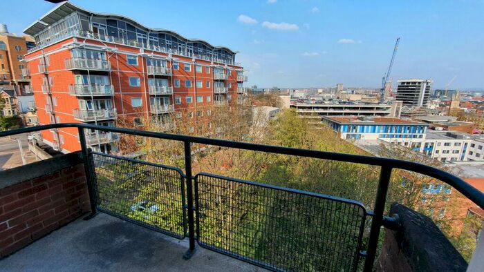 Flat To Rent In Terry House, Park Row, Bristol, BS1