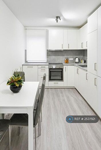 2 Bedroom Flat To Rent In Spa Road, London, SE16