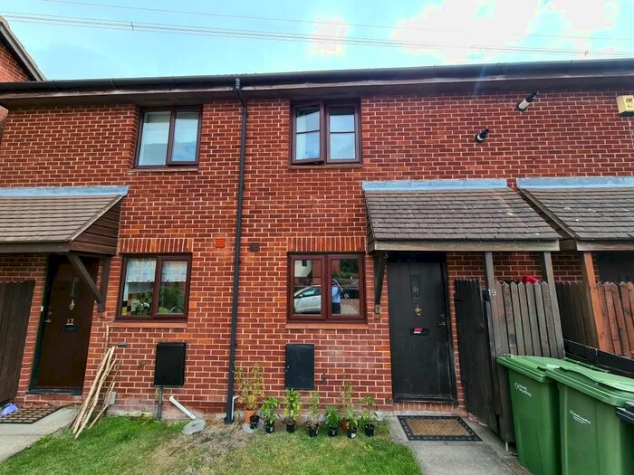 2 Bedroom Terraced House To Rent In Didcot, Oxfordshire, OX11