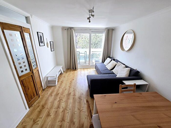 1 Bedroom Flat To Rent In Lomond Close, Tottenham, N15