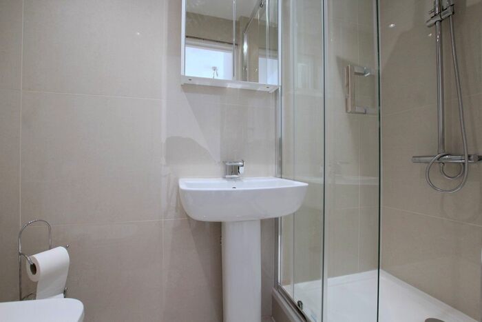 Studio To Rent In Putney Hill, Putney, London, SW15