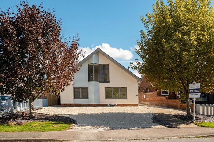 4 Bedroom Detached House For Sale In Four Bedroom Detached - No Onward Chain - Wendover, HP22