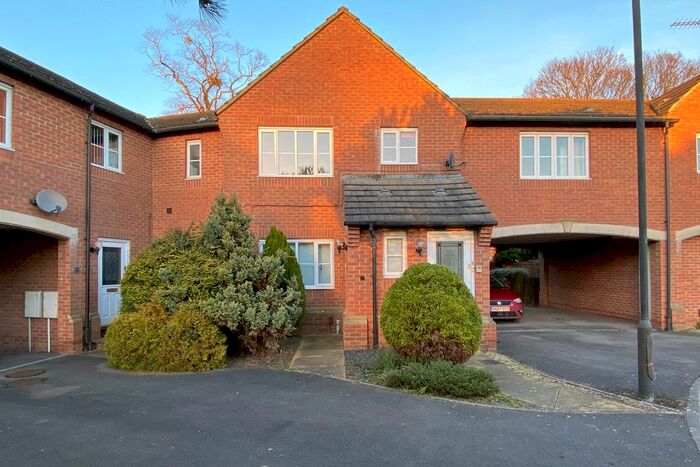 1 Bedroom Maisonette To Rent In Pound Farm Courtyard, Brockworth, Gloucester GL3