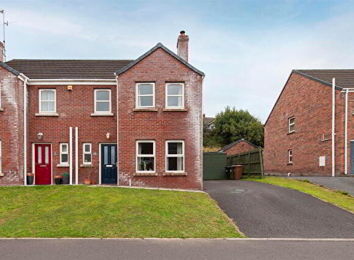 3 Bedroom Semi-Detached House For Sale In Oak Lodge, Banbridge, BT32