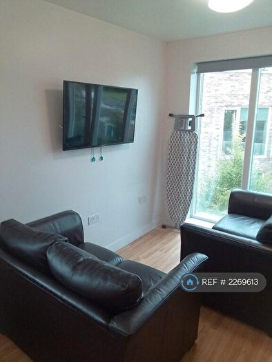 4 Bedroom Flat To Rent In Columbia Lodge, Southampton, SO16