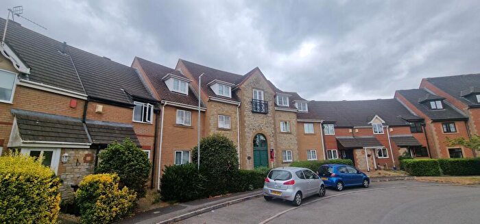 2 Bedroom Apartment To Rent In Hay Leaze, Yate, Bristol, BS37