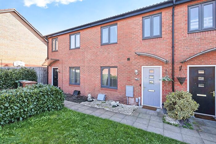 3 Bedroom Terraced House For Sale In Stokesay Close, Chelmsley Wood, Birmingham, B37