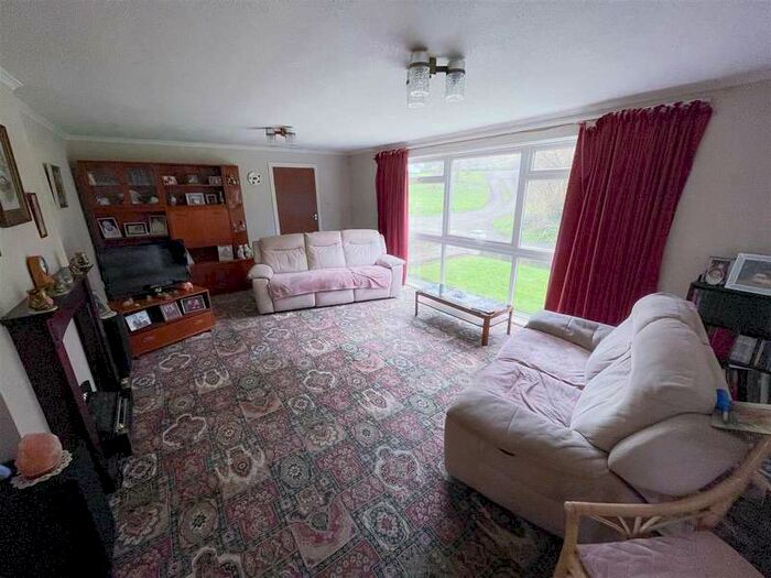 4 Bedroom Detached House For Sale In 2 The Beacon, Rosemarket SA73