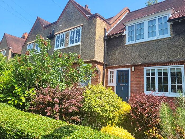 3 Bedroom Property To Rent In Dekker Road, Dulwich Village, London, SE21