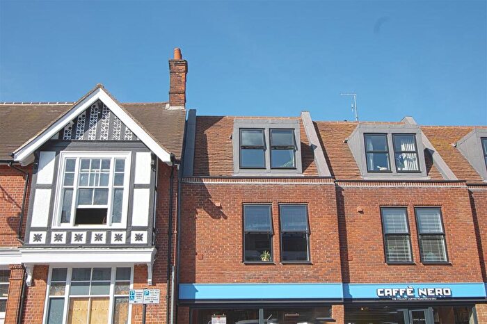 1 Bedroom Apartment For Sale In High Street, Billericay, CM12