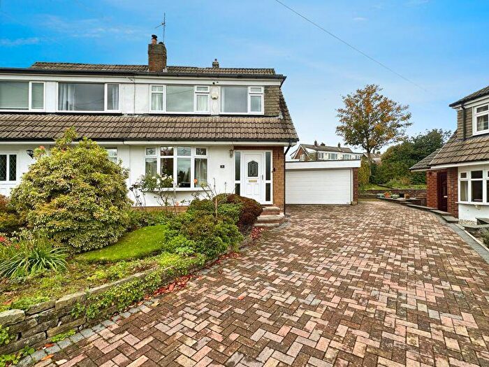 3 Bedroom Semi-Detached House For Sale In Bourton Close, Bury, BL8
