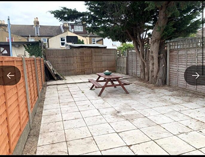 3 Bedroom Terraced House To Rent In Woodcroft Road, Thornton Heath, CR7