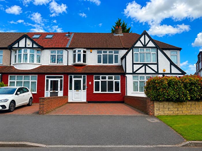 3 Bedroom Terraced House For Sale In Hallmead Road, Sutton, SM1