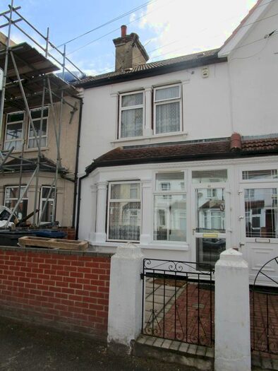 3 Bedroom Terraced House To Rent In Florence Road, Southall, UB2