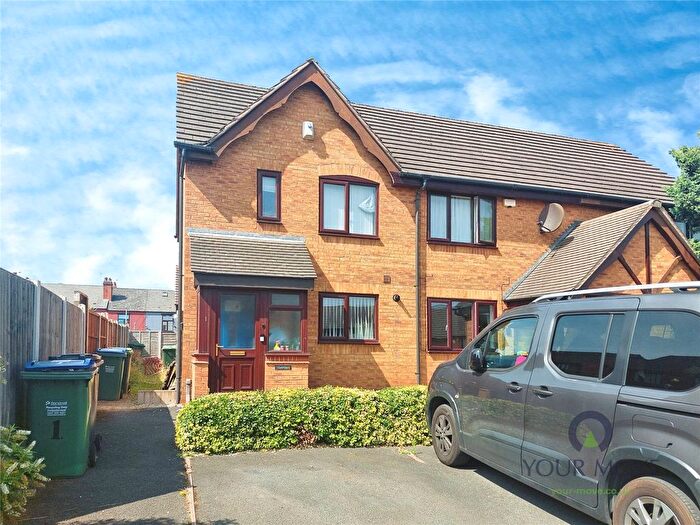 2 Bedroom Semi-Detached House For Sale In Lara Grove, Tipton, West Midlands, DY4