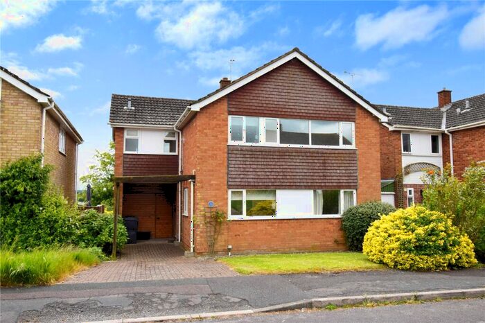 4 Bedroom Detached House To Rent In Avon Road, Devizes, Wiltshire, SN10