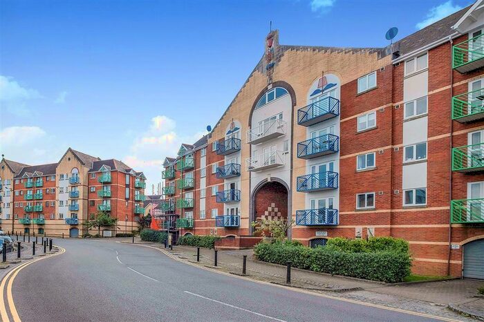 2 Bedroom Flat To Rent In Fitzroy House, Trawler Road, Maritime Quarter, SA1