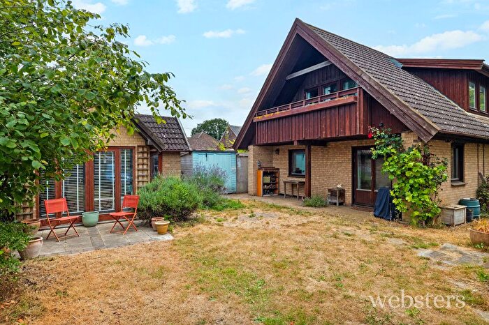 3 Bedroom Detached House For Sale In Dereham Road, Easton, NR9