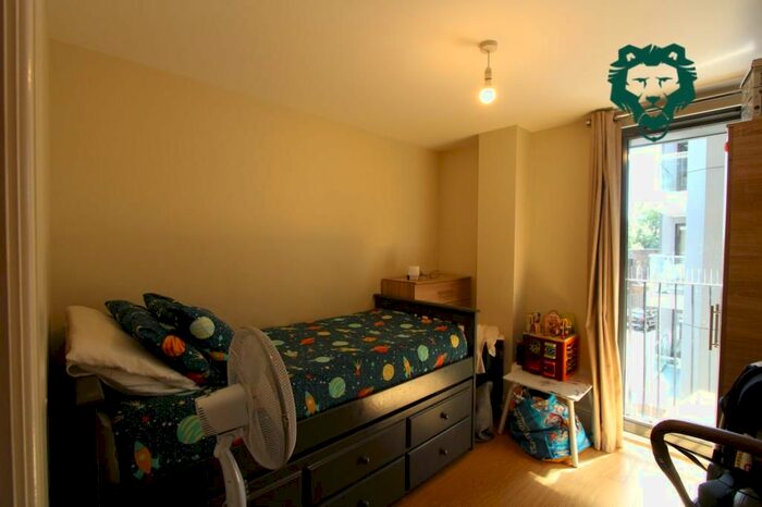 2 Bedroom Flat To Rent In High Road, Ilford, IG1