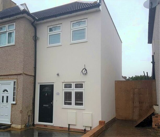 1 Bedroom House To Rent In Arthur Road, Chadwell Heath, Romford, RM6