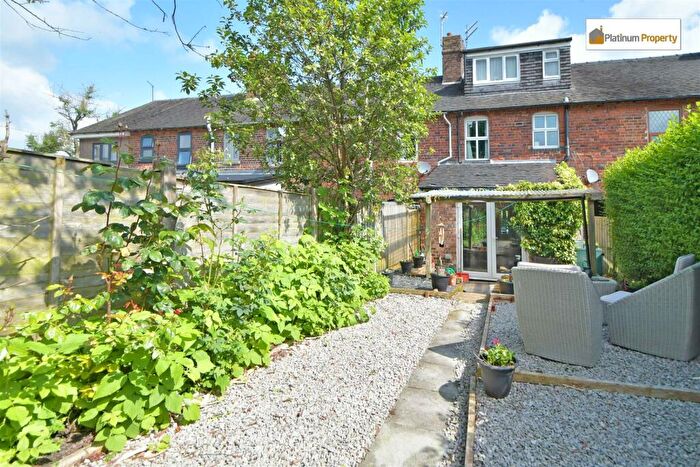 3 Bedroom Town House For Sale In Blythe View, Saverley Green, ST11