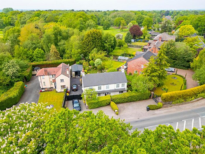 4 Bedroom Detached House For Sale In Woodside House Knutsford Road, Cranage, Crewe, CW4