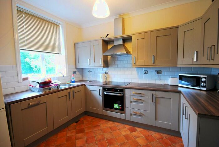 5 Bedroom Semi-Detached House To Rent In Grosvenor Avenue, Jesmond, NE2