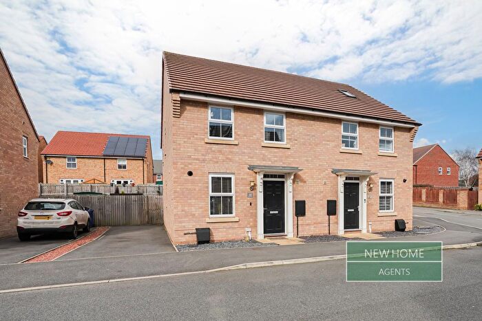 3 Bedroom Semi-Detached House For Sale In Merlin Drive, Auckley, Doncaster, DN9