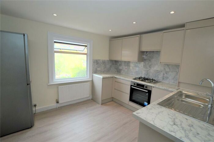 2 Bedroom Apartment To Rent In Siddons Road, London, SE23