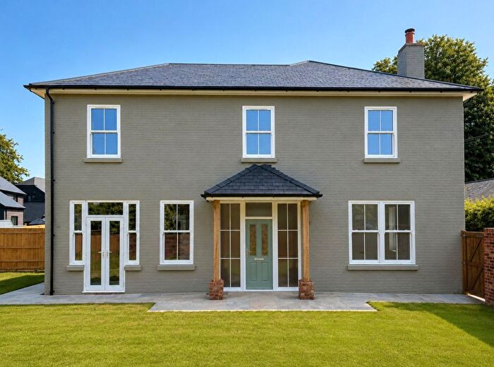 3 Bedroom Semi-Detached House For Sale In Odiham Road, Shalden, GU34