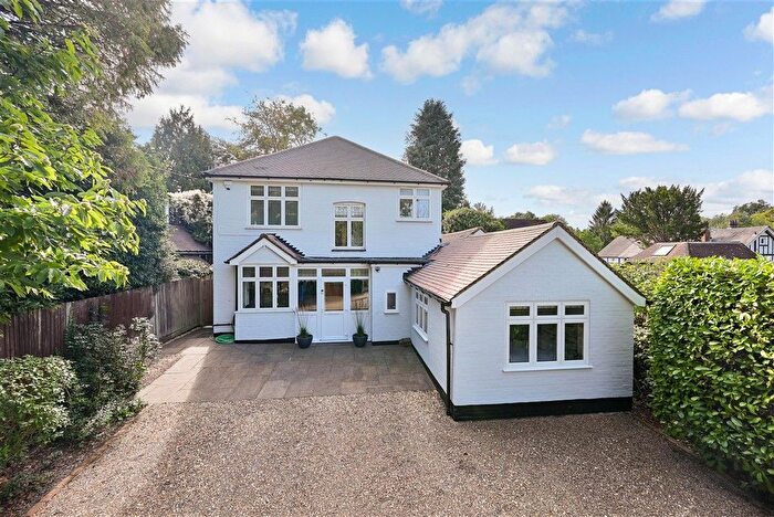 4 Bedroom Detached House For Sale In Rook Lane, Chaldon, Caterham, Surrey, CR3