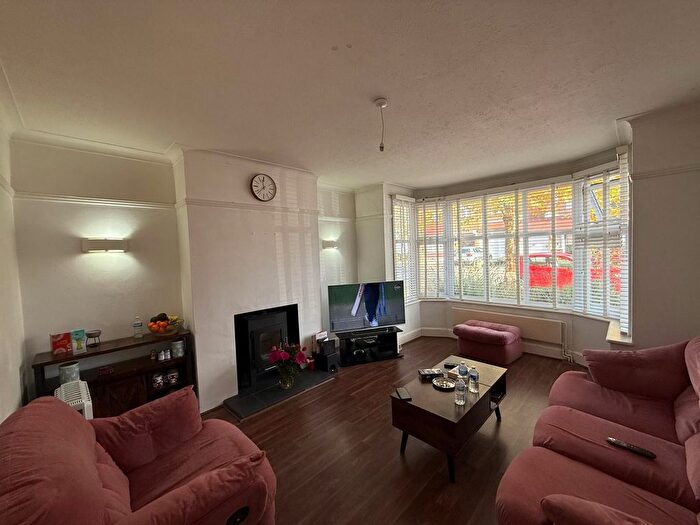 3 Bedroom Semi Detached House To Rent In Lankers Drive, Harrow, Greater London, HA2