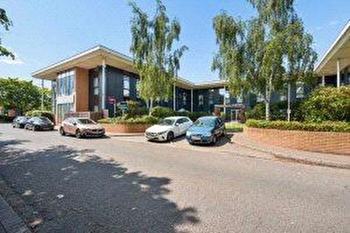 1 Bedroom Apartment For Sale In Clivemont Road, Maidenhead, Berkshire, SL6