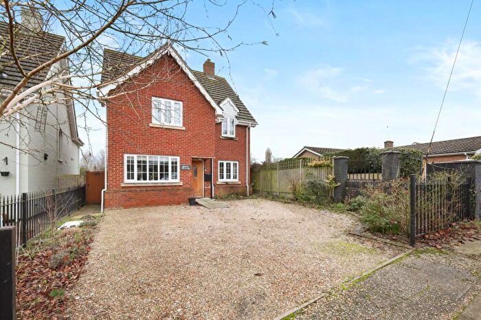 4 Bedroom Detached House For Sale In Brockwell Lane, Kelvedon, Colchester, CO5