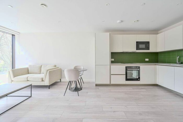 1 Bedroom Flat To Rent In New Kent Road, Elephant And Castle, London, SE1