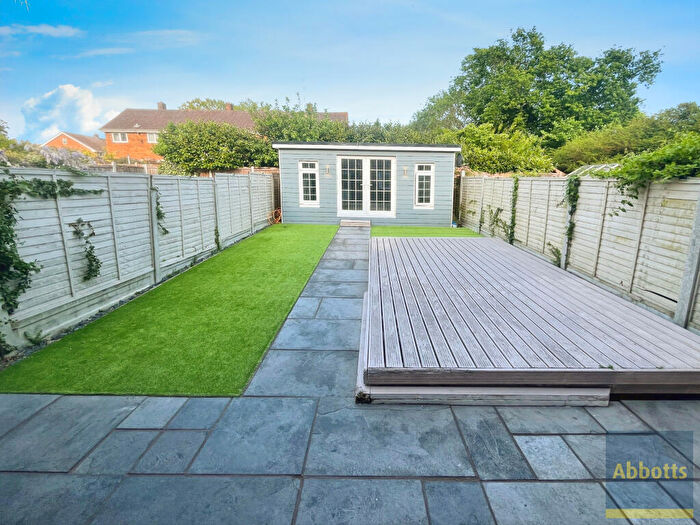 3 Bedroom House To Rent In Fryerns, Basildon, SS14