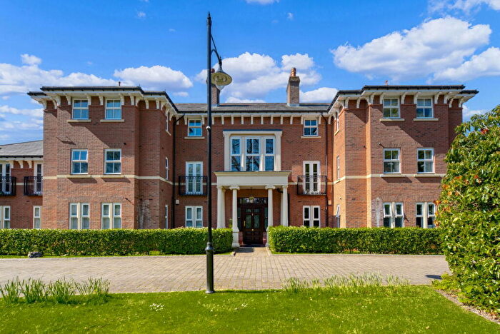 2 Bedroom Apartment For Sale In The Courtyard The Beeches, Upton, Chester, Cheshire, CH2